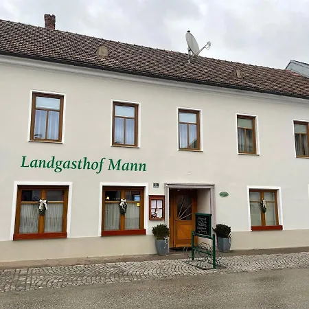 Konigsbrunner Landgasthof Hotel Konigsbrunn am Wagram
